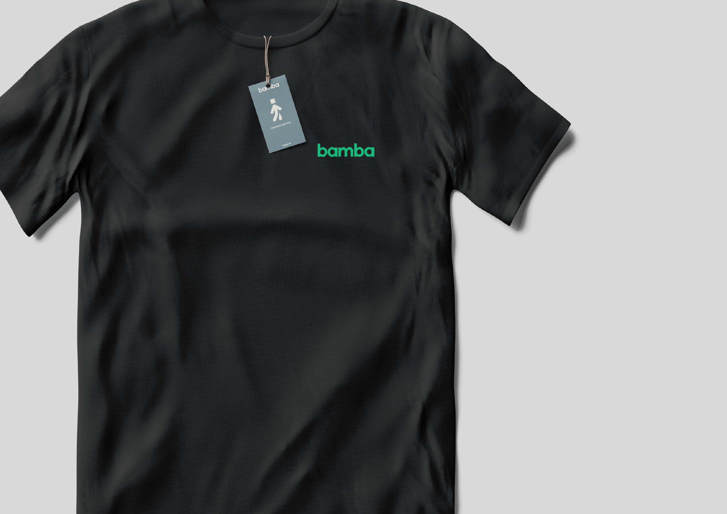 Modelo vistiendo camiseta Noucentsnou